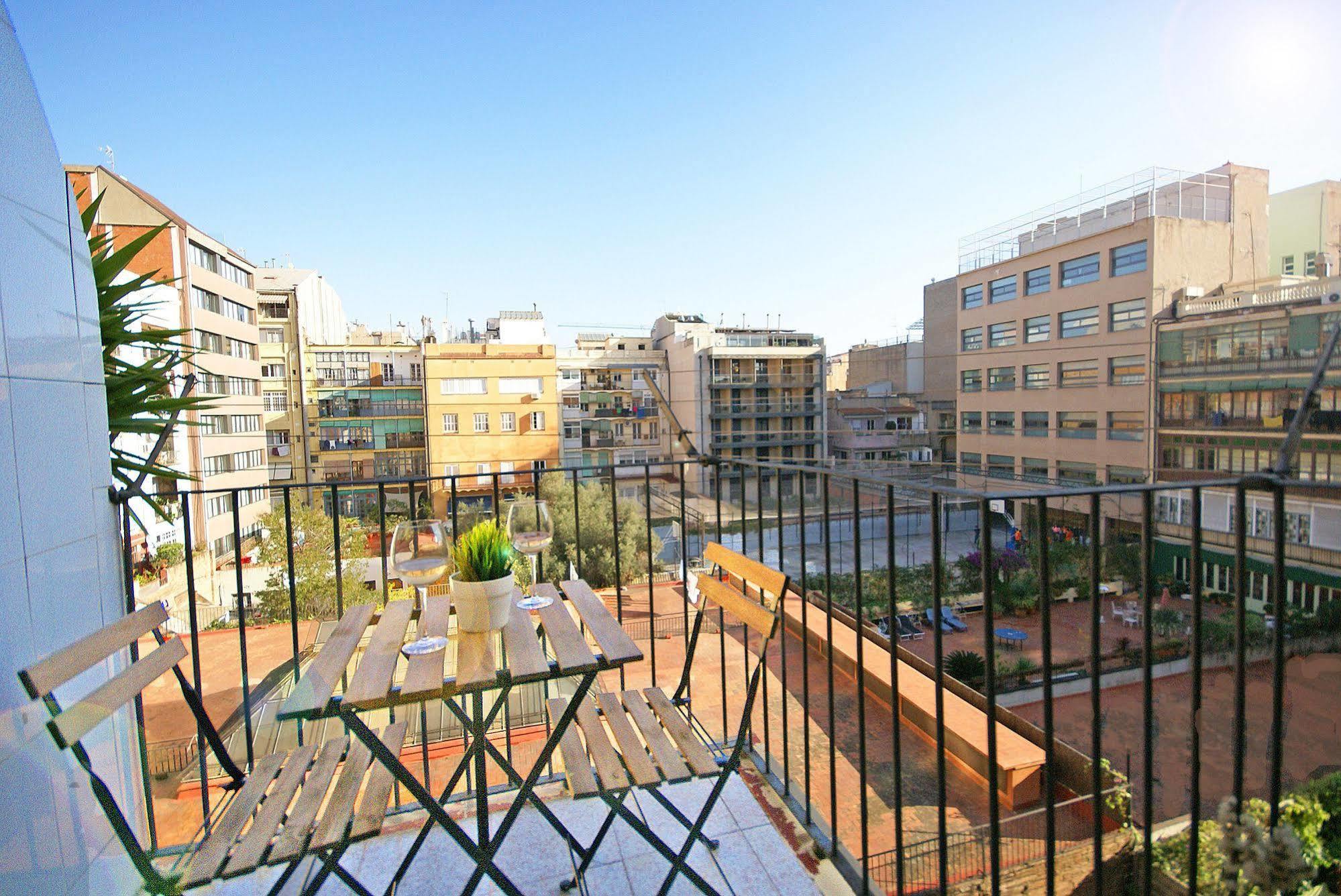 Flateli Aribau Leilighet Barcelona Eksteriør bilde
